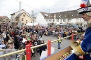 19.02.0033_Fasnachtszug_Ilvesheim.JPG